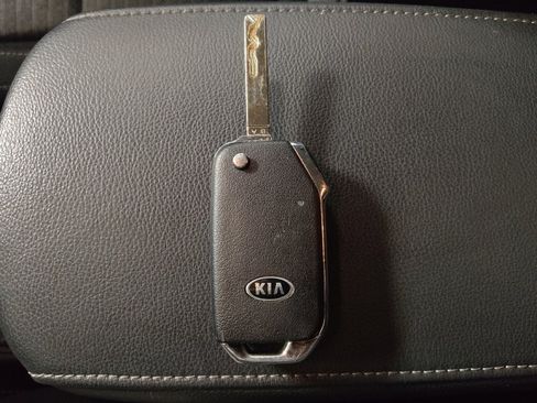 Used 2021 Kia Soul S image 32