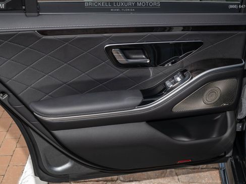 Used 2022 Mercedes-Benz S 580 4MATIC Sedan image 18