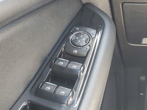 Used 2020 Ford Edge SEL w/ Convenience Package AWD/4WD image 32