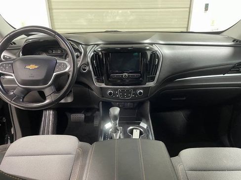 Used 2021 Chevrolet Traverse LT AWD/4WD image 13