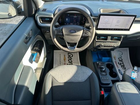 New 2025 Ford Maverick XLT w/ XLT Luxury Package image 6
