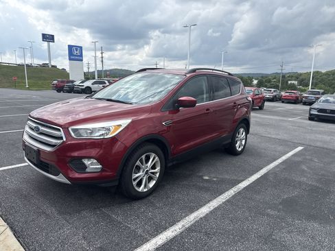 Used 2018 Ford Escape SE AWD/4WD image 7