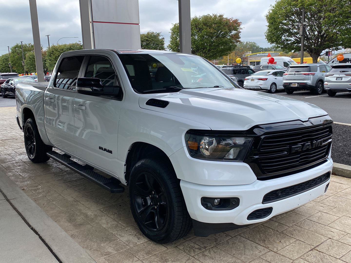 Used 2021 RAM 1500 Big Horn AWD/4WD image 4