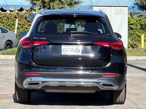 Used 2024 Mercedes-Benz GLC 300 image 5