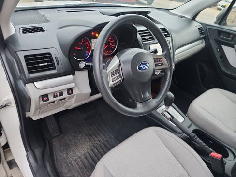 Used 2014 Subaru Forester 2.5i image 10