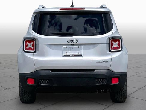 Used 2017 Jeep Renegade Limited image 5