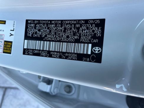 New 2026 Toyota Prius Plug-In Hybrid FWD image 28