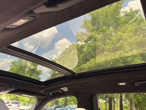 Used 2021 BMW X7 M50i AWD/4WD image 34