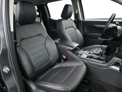 New 2025 Ford Ranger Lariat w/ FX4 Off-Road Package image 38