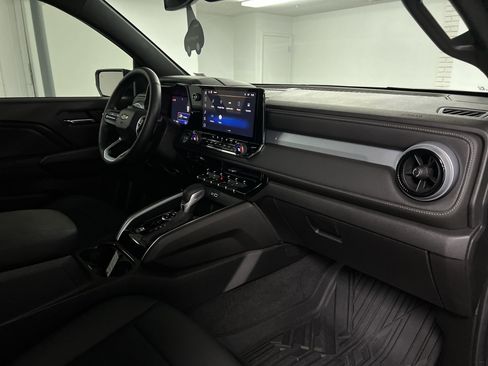 Certified 2024 Chevrolet Colorado LT w/ LT Convenience Package III image 64