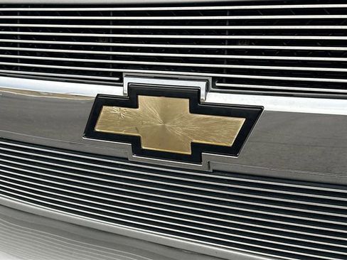 Used 2022 Chevrolet Express 2500 w/ Enhanced Convenience Package image 19