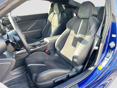 Used 2024 Toyota GR86 Premium image 20