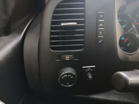 Used 2013 GMC Sierra 1500 SLE w/ Power Tech Package image 10