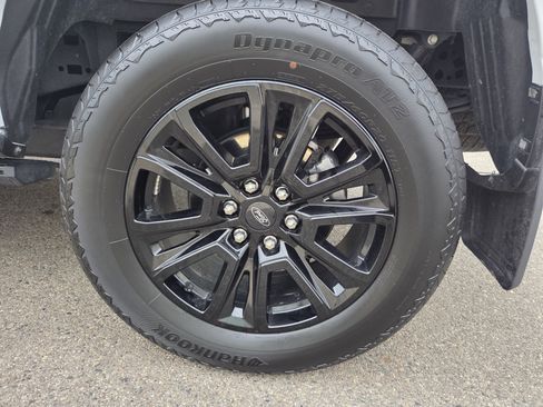 Used 2024 Ford F150 Platinum w/ FX4 Off-Road Package AWD/4WD image 10