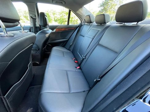 Used 2011 Mercedes-Benz C 300 4MATIC Sedan image 17
