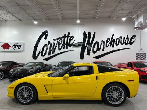 Used 2008 Chevrolet Corvette Coupe w/ Preferred Equipment Group image 2