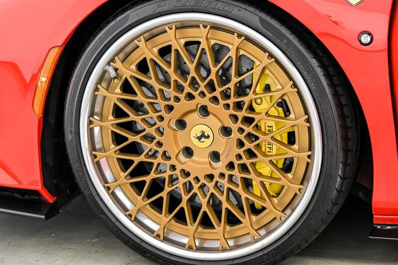 Used 2022 Ferrari F8 Tributo RWD image 15