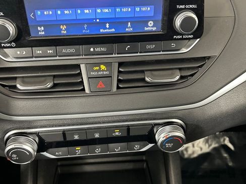 Used 2022 Nissan Altima 2.5 S image 14