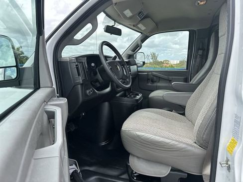 Used 2023 Chevrolet Express 3500 LS image 22