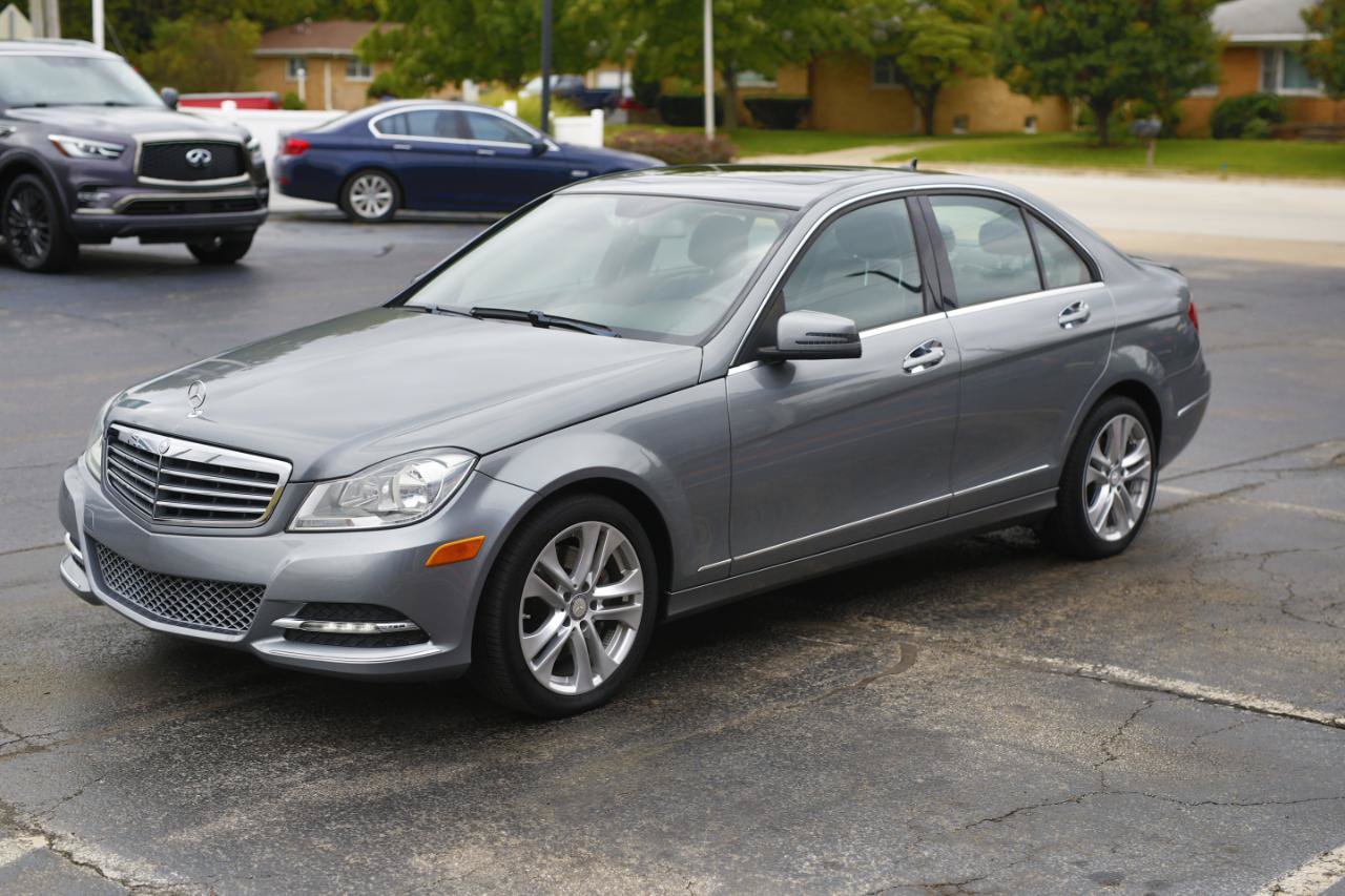 Used 2014 Mercedes-Benz C 300 4MATIC Sedan image 3