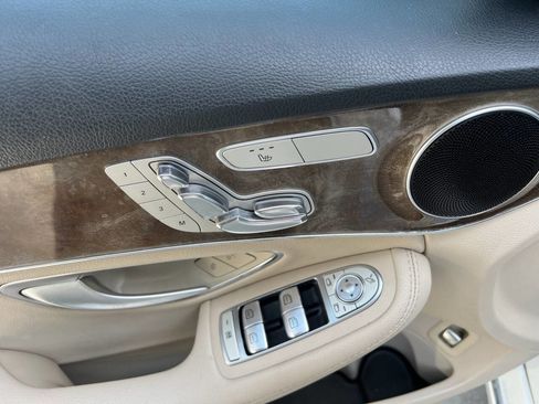Used 2017 Mercedes-Benz C 300 Sedan image 25