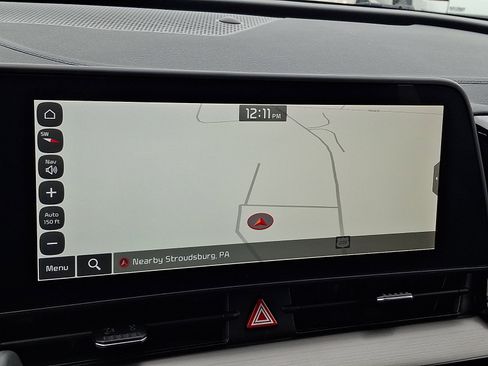 Used 2024 Kia Sportage EX image 18