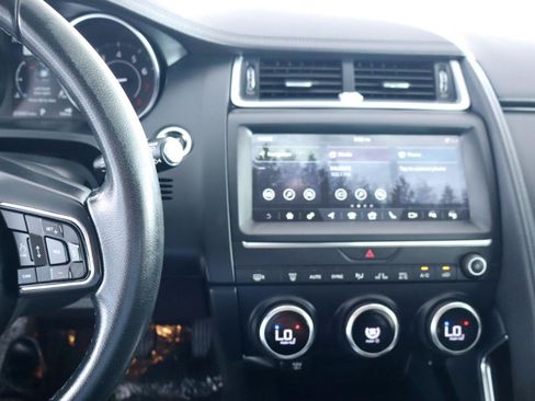 Used 2018 Jaguar E-PACE S AWD/4WD image 24