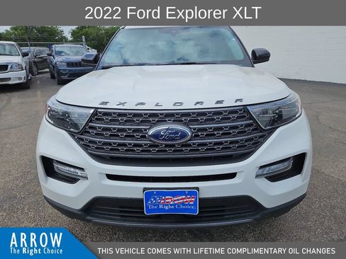 Used 2022 Ford Explorer XLT w/ Equipment Group 202A AWD/4WD image 3