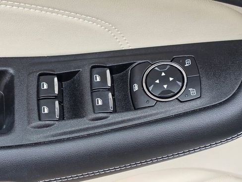 Used 2022 Ford Edge Titanium image 8