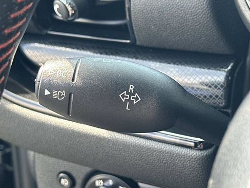 Used 2020 MINI Cooper Clubman S w/ Premium Package image 18