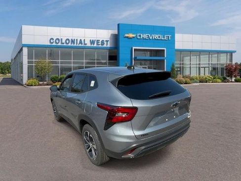 Used 2026 Chevrolet Trax RS w/ Sunroof Package FWD image 3
