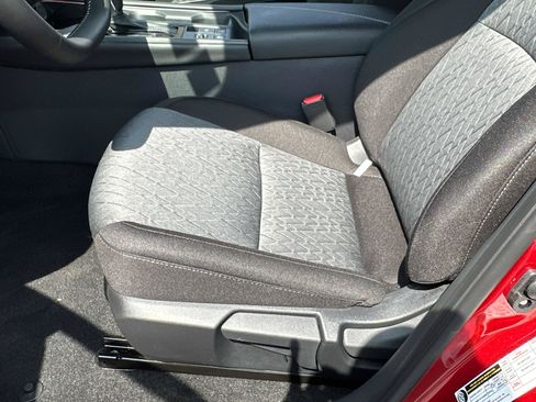 New 2026 Nissan Sentra SV w/ SV Convenience Package FWD image 20