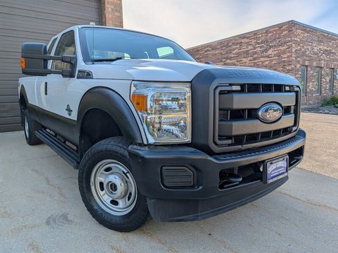 Used 2014 Ford F250 XL w/ Power Equipment Group AWD/4WD image 3