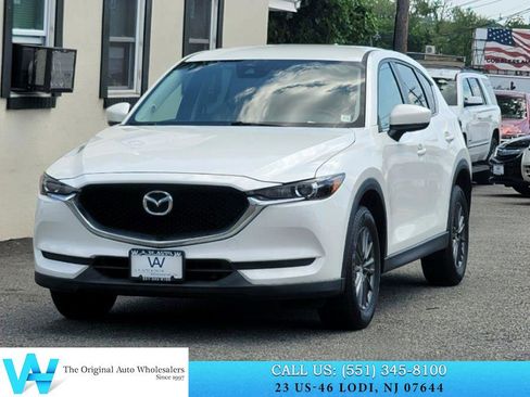 Used 2017 MAZDA CX-5 Touring AWD/4WD image 3