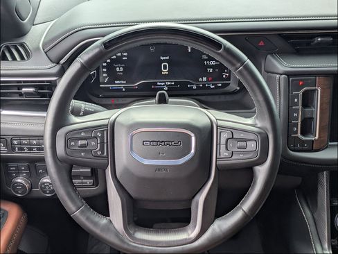 Used 2024 GMC Yukon XL Denali Ultimate AWD/4WD image 21