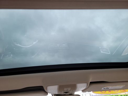 Used 2016 Mercedes-Benz E 350 4MATIC Sedan image 55