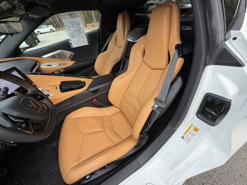 Used 2024 Chevrolet Corvette Stingray w/ Z51 Performance Package image 16