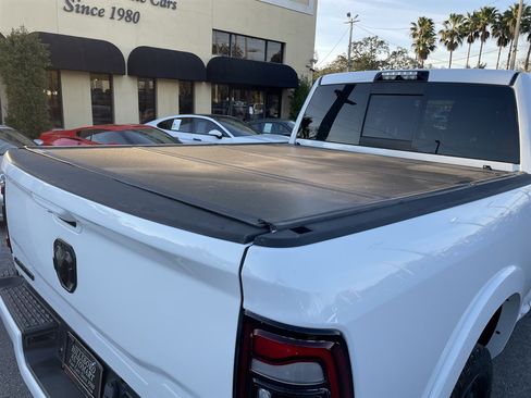 Used 2020 RAM 2500 Laramie w/ Night Edition image 40