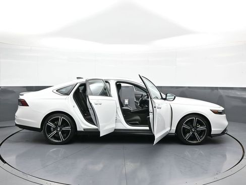 Certified 2024 Honda Accord Sport image 41