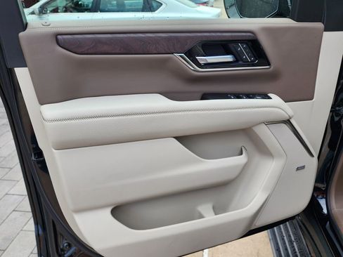 New 2026 GMC Yukon Denali AWD/4WD image 12