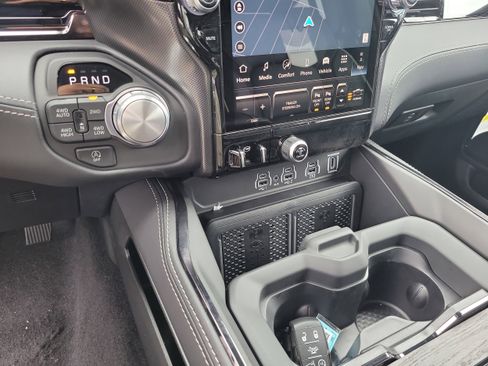 New 2026 RAM 1500 Limited AWD/4WD image 19