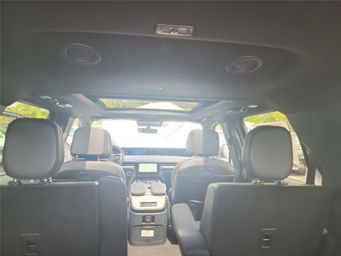 New 2026 Lincoln Navigator Reserve AWD/4WD image 20