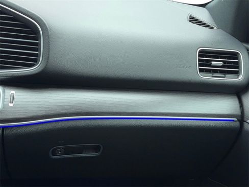 Used 2022 Mercedes-Benz GLE 350 w/ Premium Package image 20