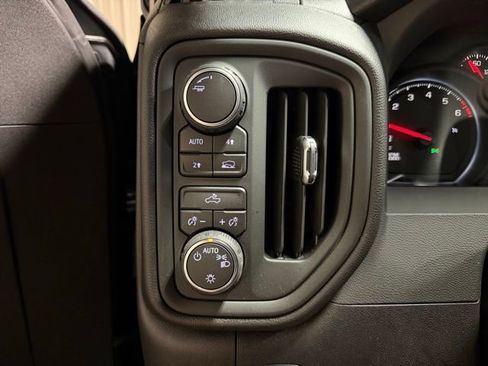 Used 2025 Chevrolet Silverado 1500 Custom image 35