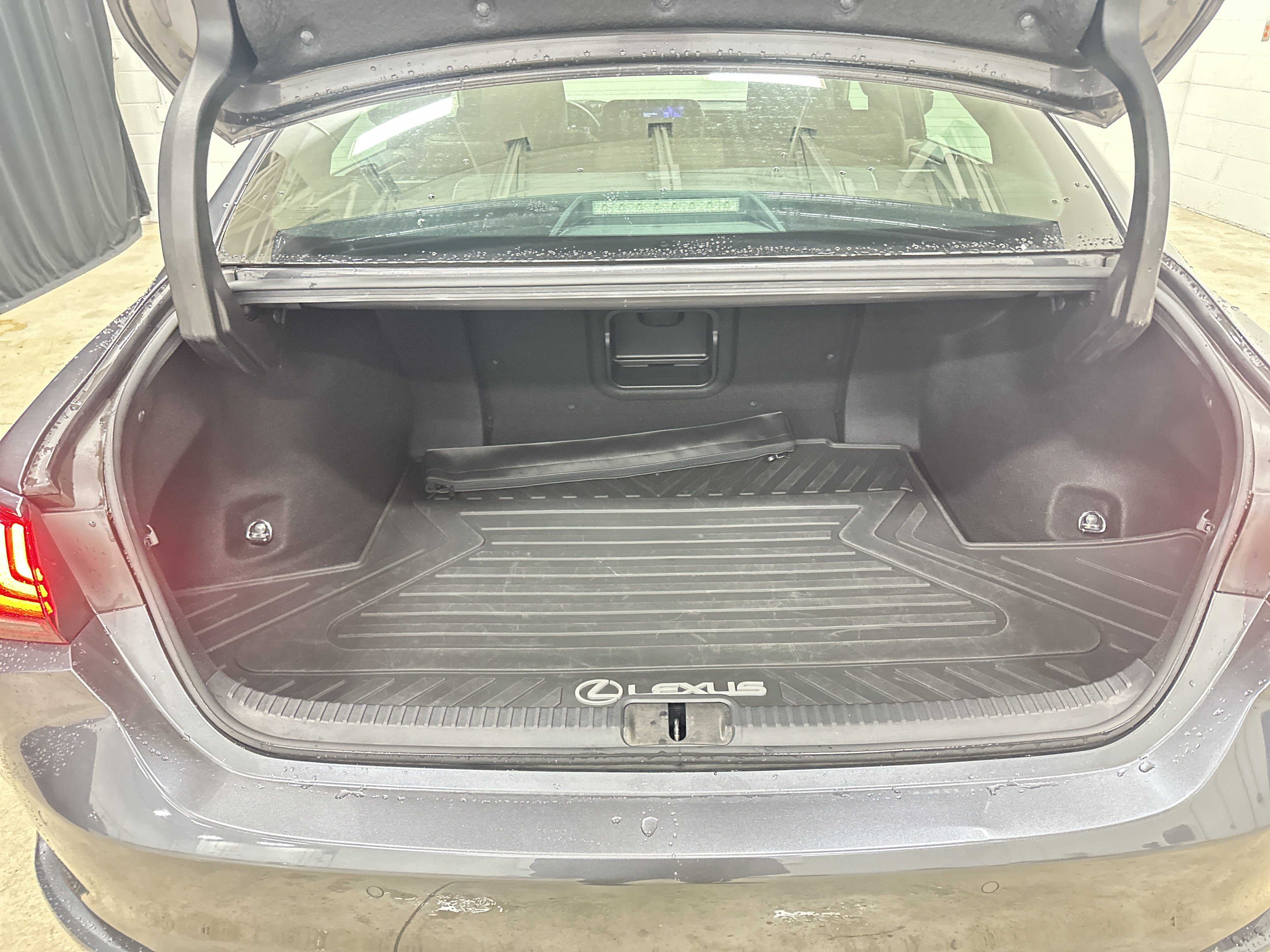 Certified 2023 Lexus ES 350 w/ Premium Package FWD image 32