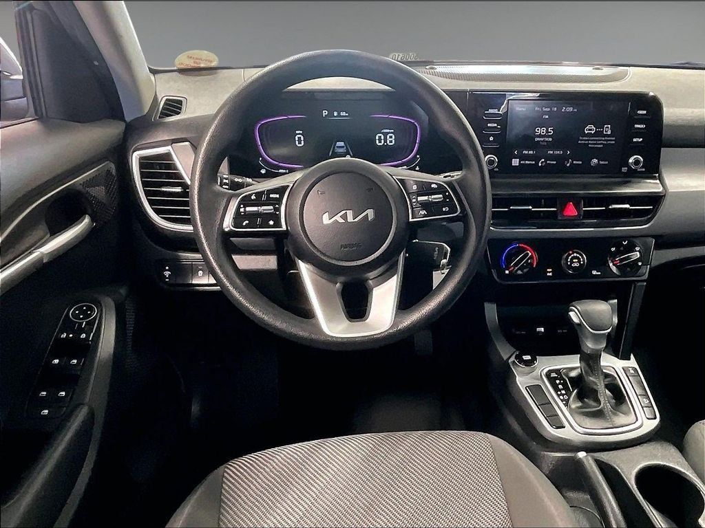 Used 2024 Kia Seltos LX AWD/4WD image 18