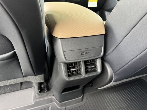 New 2026 Chevrolet Equinox ACTIV w/ LPO, Floor Liner Package image 16