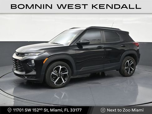 Used 2022 Chevrolet TrailBlazer RS FWD image 1