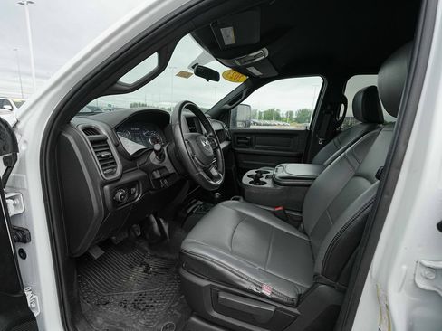 Used 2023 RAM 2500 Tradesman AWD/4WD image 16