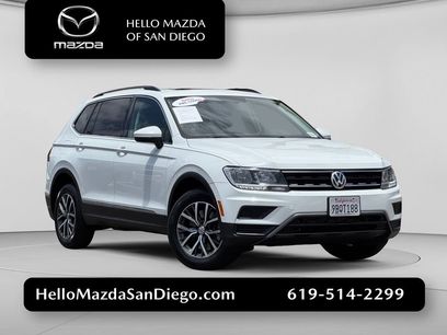 Used 2018 Volkswagen Tiguan SE w/ Panoramic Sunroof Package